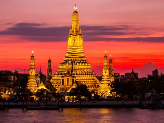 Le Temple de l'Aube (Wat Arun) à Bangkok