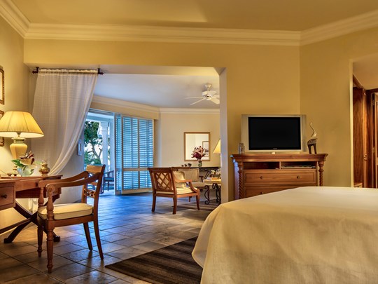 Colonial Garden View Junior Suite