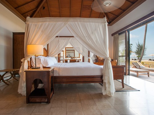 Luxury Ocean Front Pool Villa