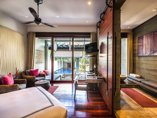 Pool Suite