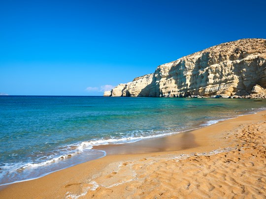 La plage rouge de Matala