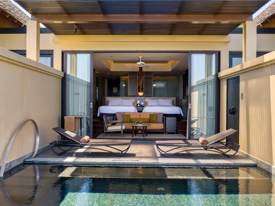 Premium Ocean Pool One Bedroom Suite