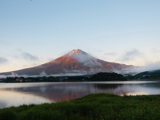 Autour des lacs pour admirer le Mont Fuji au matin