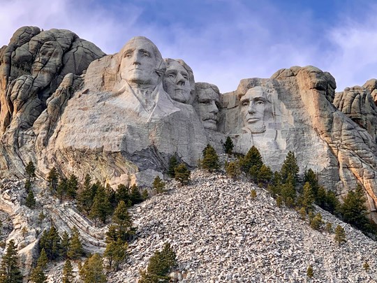l’impressionnante sculpture des 4 présidents américains