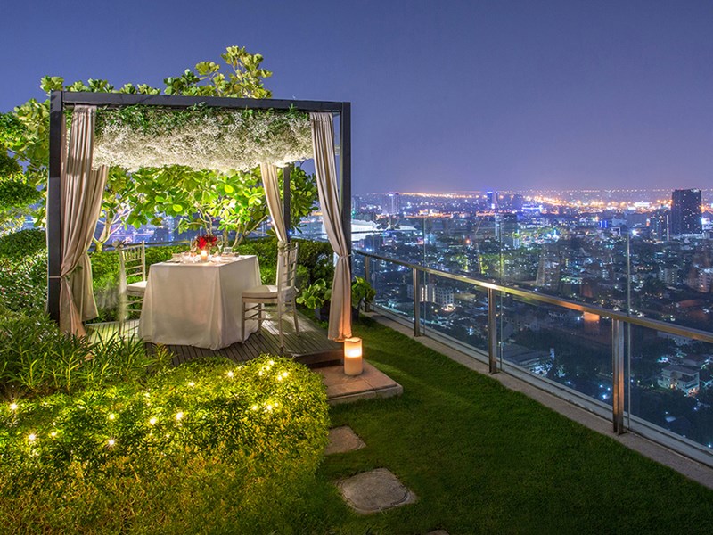 Offrez-vous un dîner romantique avec vue imprenable