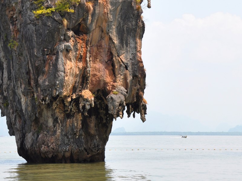 Les roches calcaires de la baie de Phang Nga