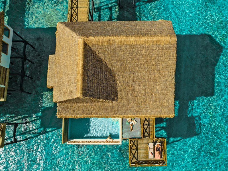 Lagoon Suite with pool