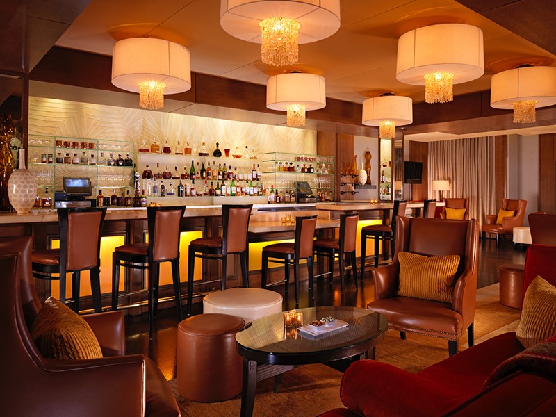 Bar cosy de l'Hôtel Beverly Hills à Los Angeles