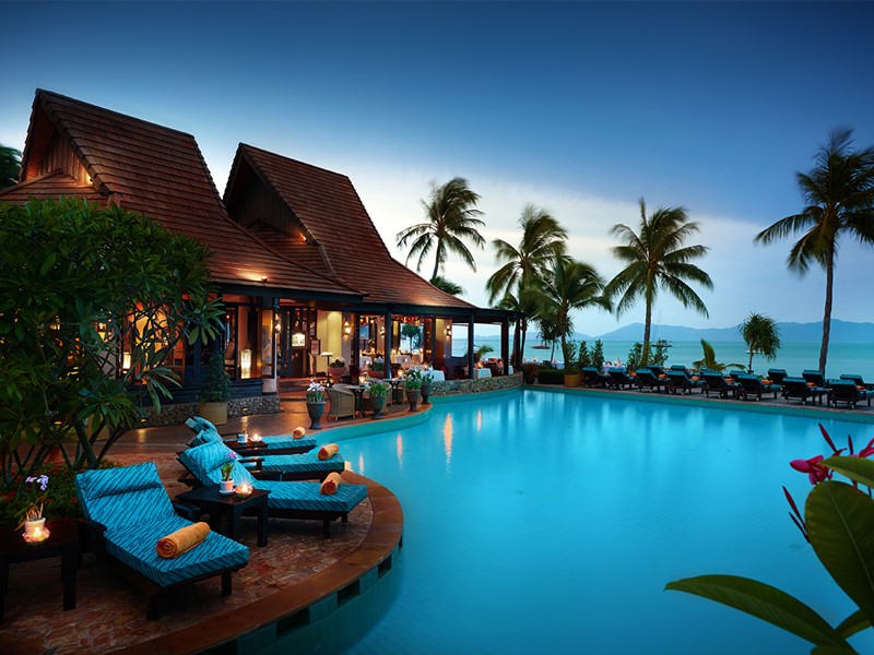 Autre vue de la piscine de l'hôtel Bo Phut Resort & Spa en Thailande