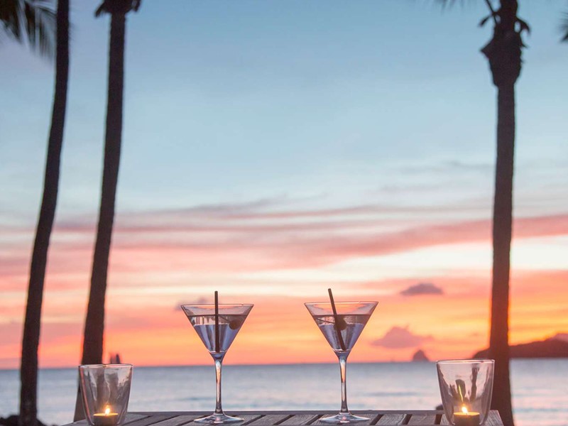 Sirotez des délicieux cocktails au Lô Bar du Club Med 