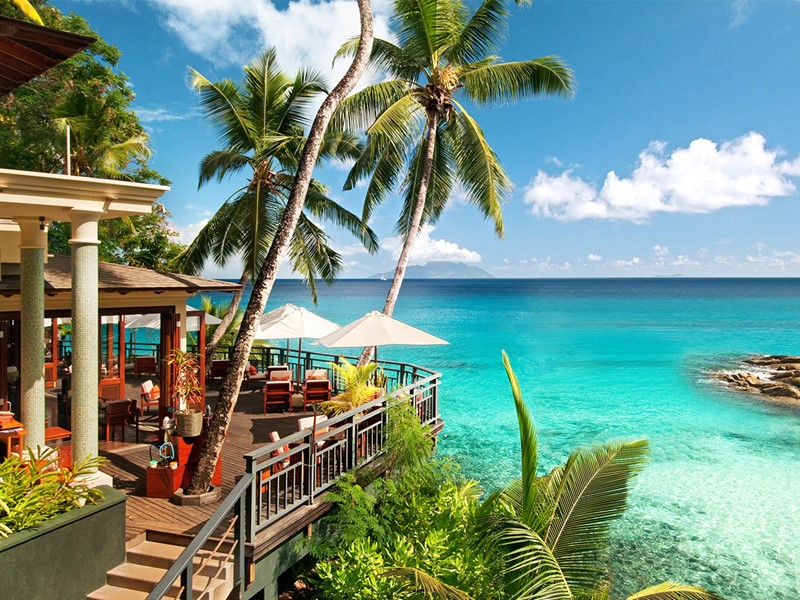 Le Ocean View Bar à l'Hilton Seychelles Northolme Resort & Spa 