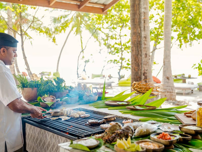 Barbecue sur l'île privée de Lavadhoo