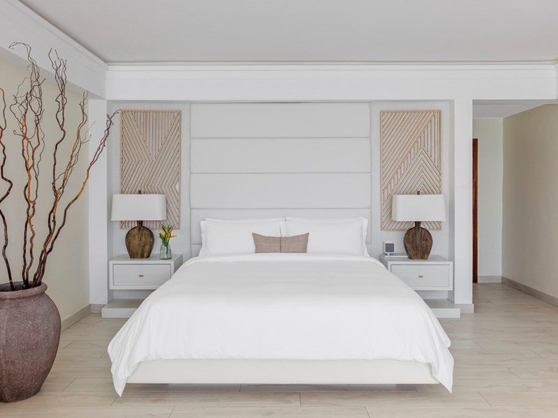 Aurora Anguilla, Rendezvous Beach - Junior Suite Resort View 