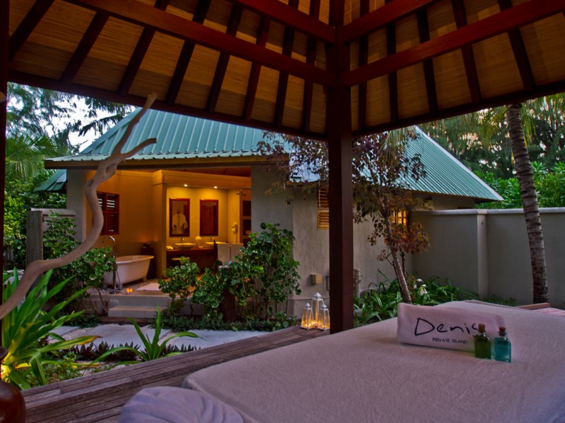 Séjournez au Beachfront Spa Cottage