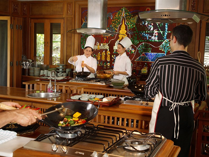 Cours de cuisine à l'hôtel Dhara Dhevi à Chiang Mai
