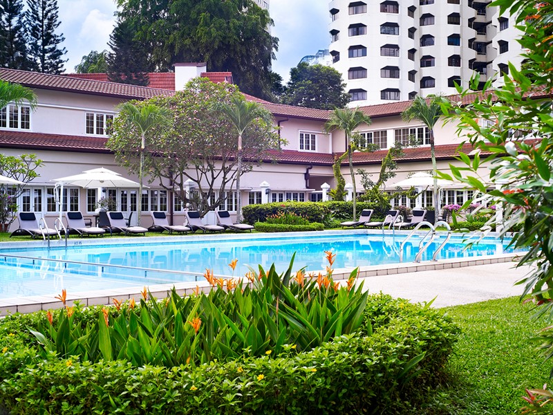 La piscine du Goodwood Park Hotel à Singapour