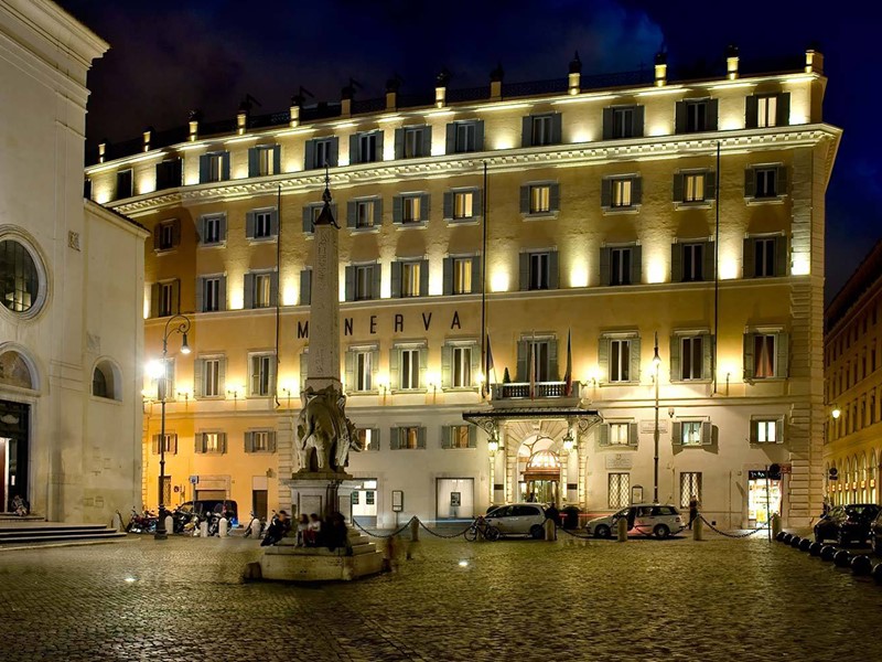 Vue du Grand Hotel de la Minerve, au cœur de Rome