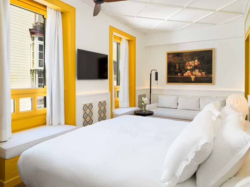 Triple Sevilla Room