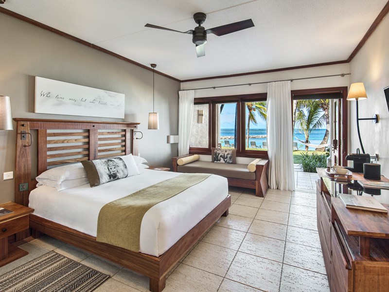 Deluxe Beach Front 