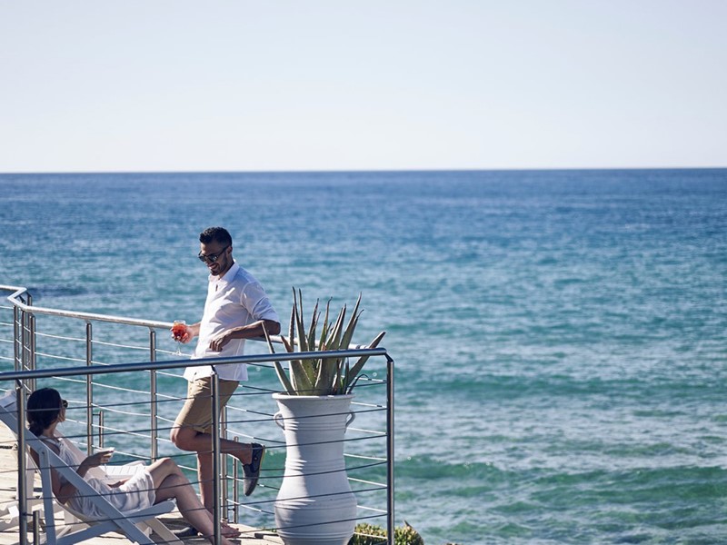 Vue imprenable sur la mer de Crète depuis l'hôtel Ikaros 