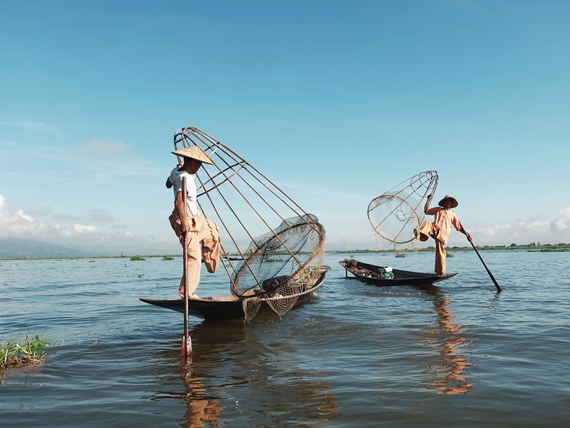 Etape mémorable sur le  Lac Inle (Birmanie)