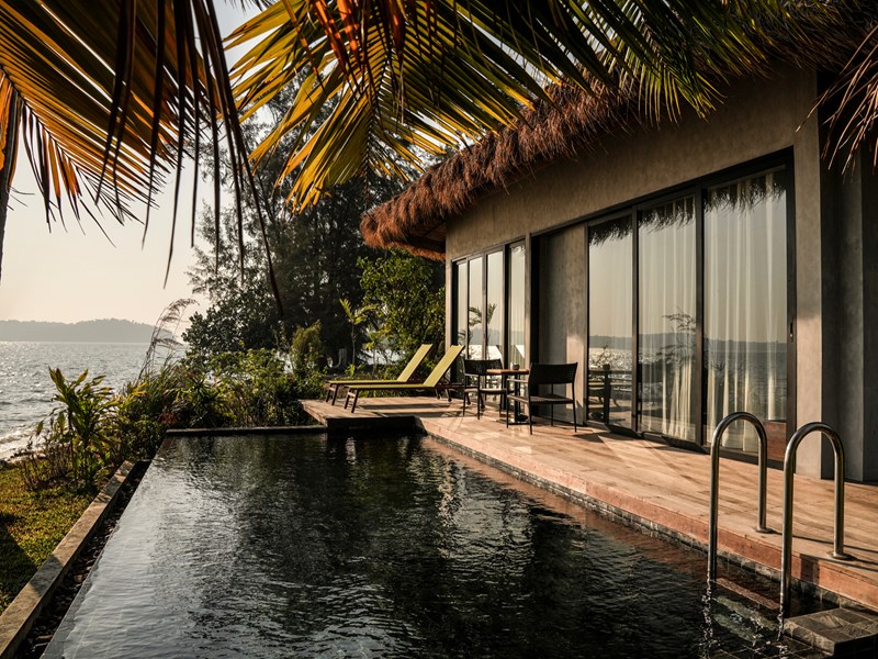 Votre piscine privée, face à l’océan
