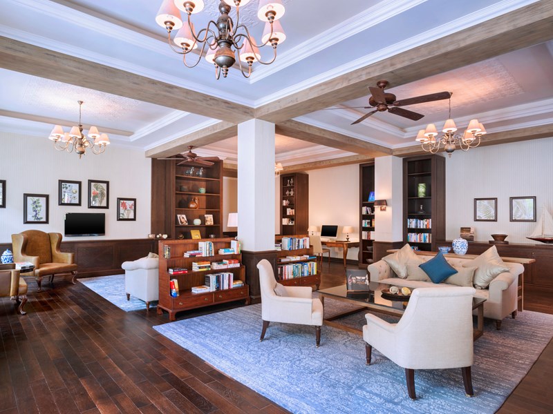 La librairie du The St Regis Le Morne