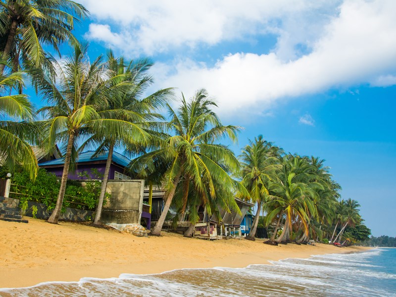 La plage de Maenam