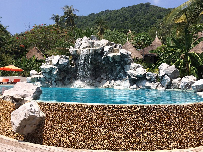 La très belle piscine du Koh Tao Cabana