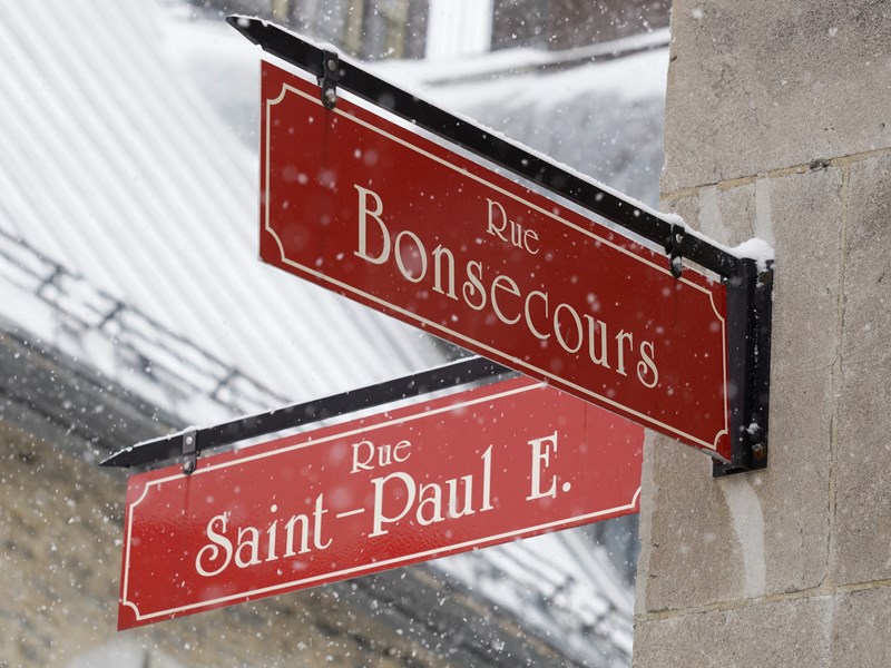 Les fameuses rues Saint-Paul et Bonsecours sous la neige