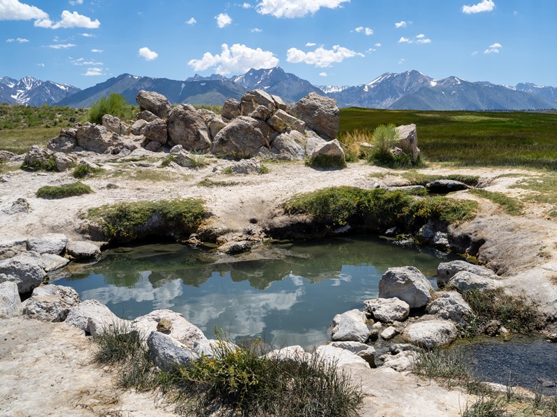 Profitez d'un bain en pleine nature dans les sources chaudes de Wild Willy's