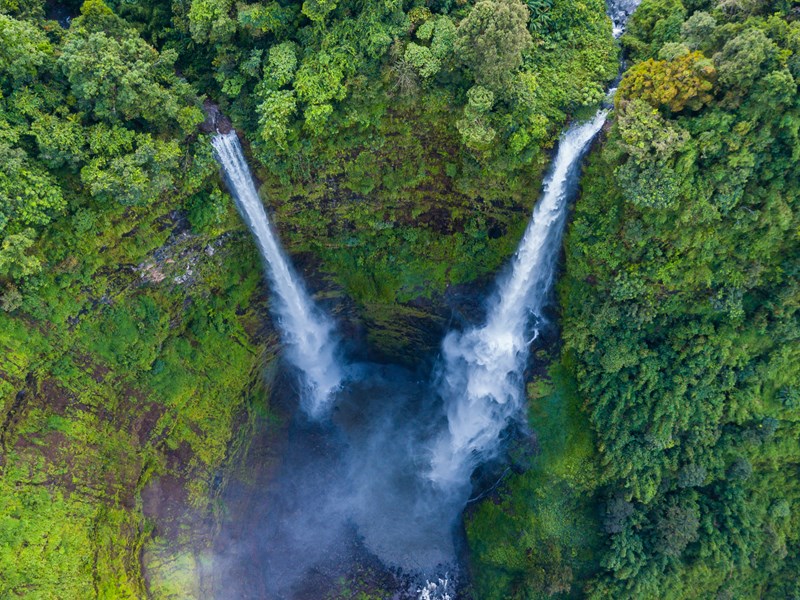 Les spectaculaires cascades jumelles de Tad Fan et Tad Yeuang