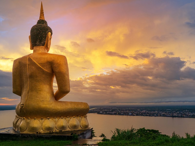 Vue panoramique depuis la colline de Phu Salao