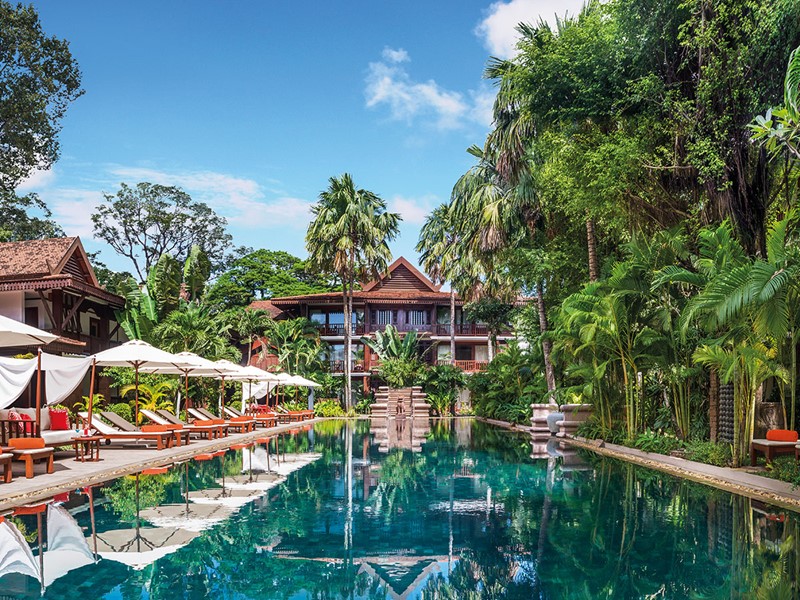 La splendide piscine du Belmond La Résidence d'Angkor