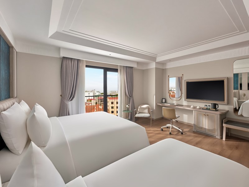 Executive Connecting Room