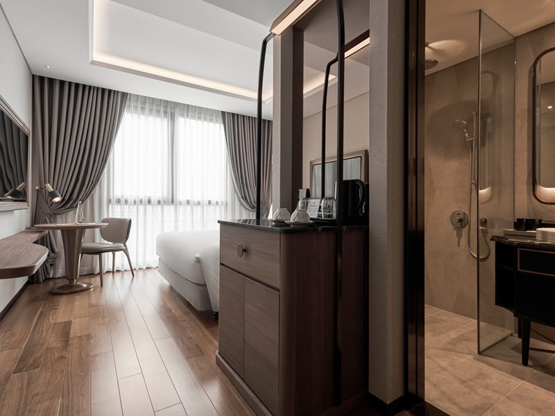 Deluxe Connecting Room