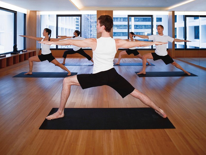 Yoga à l'hôtel Landmark Mandarin Oriental à Hong Kong