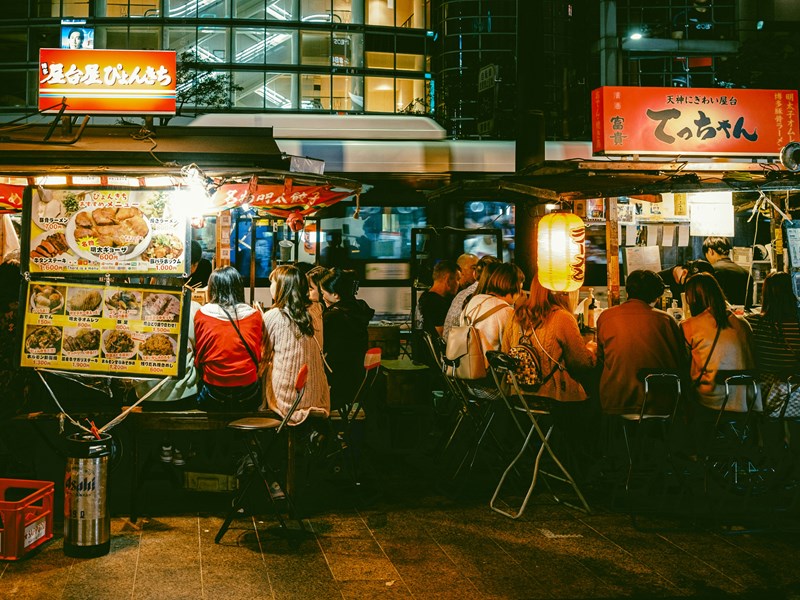 Les stands traditionnels où manger à Fukuoka