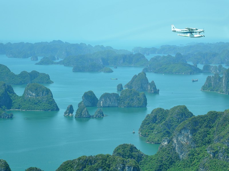 Contemplez la Baie d'Halong