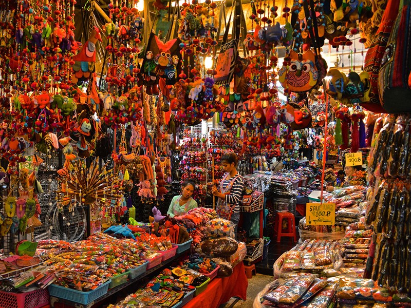 Visite de l'un des plus grands et plus célèbres marchés du monde : le marché du week-end de Chatuchak