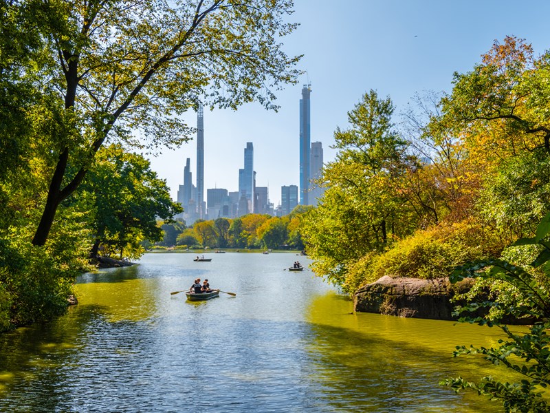 Barques sur le lac de Central Park