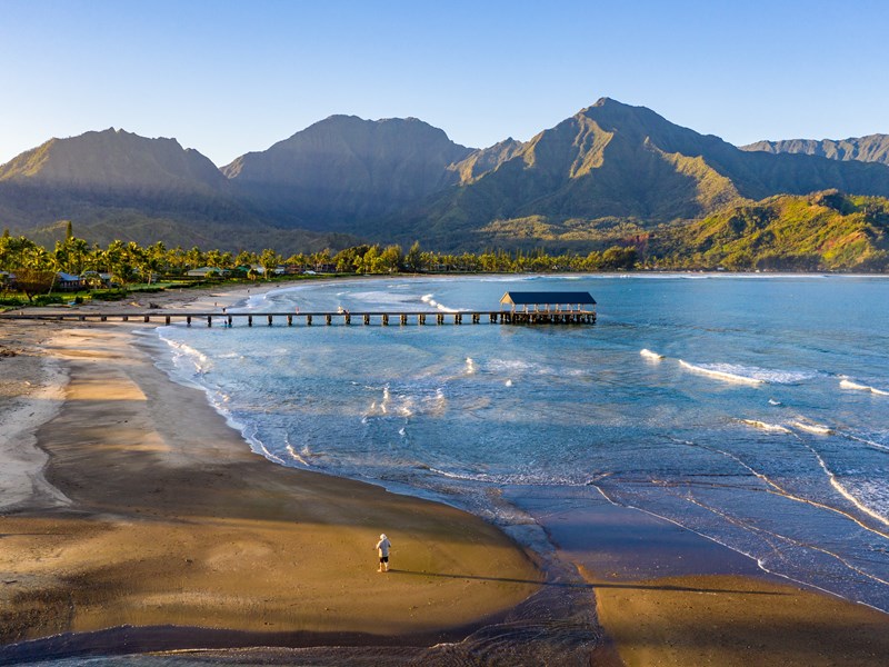 Lever du soleil au-dessus de la baie de Hanalei