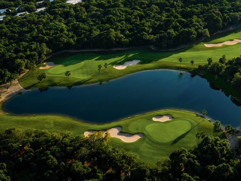 Gran Coyote Golf