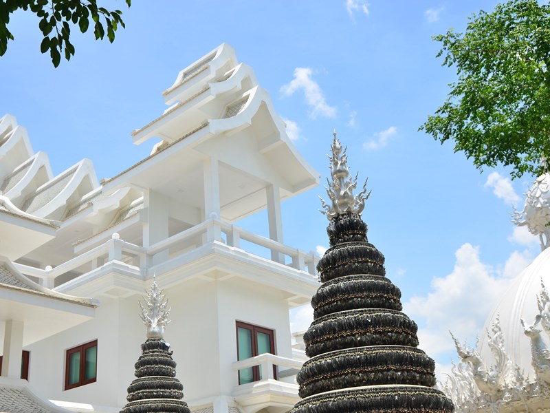 Le fameux Temple blanc, œuvre d'art moderne unique à Chiang Rai
