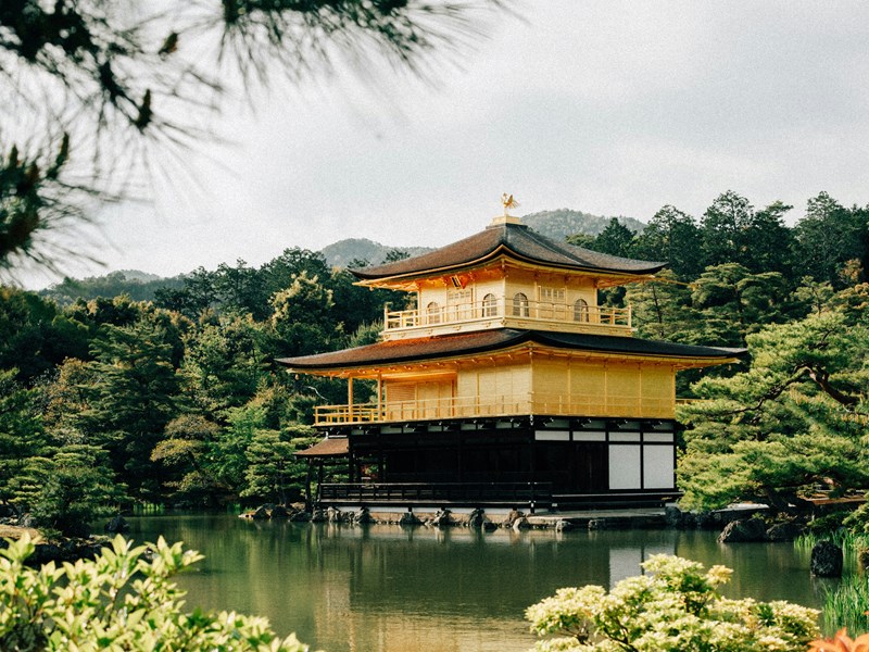 Le superbe temple d'or de Kyoto, Kinkaku-ji