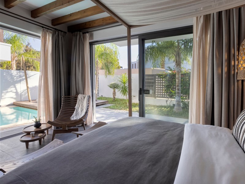 Tropical Zen Bungalow Suite with Private Pool