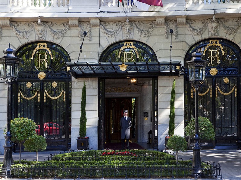 L'entrée du Ritz Hotel situé dans la capitale d'Espagne