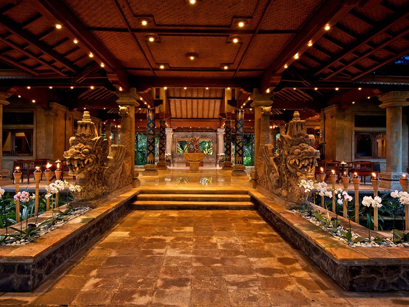 Le lobby de l'hôtel Matahari Beach Resort à Bali