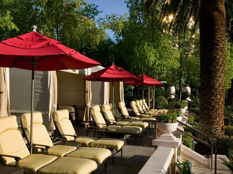 Détente à l'ombre à l'hôtel MGM Grand, aux Etats-Unis