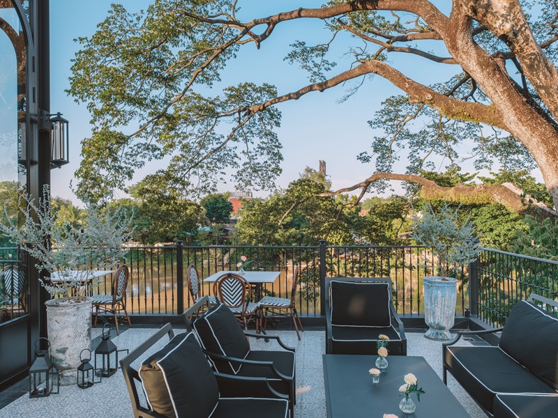 Dégustez une cuisine locale en terrasse